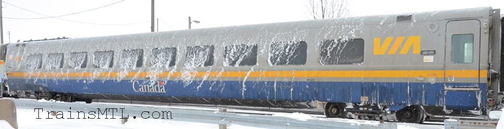 Passenger car VIA 3466 left side  / Wagon de passager VIA 3466 coté gauche